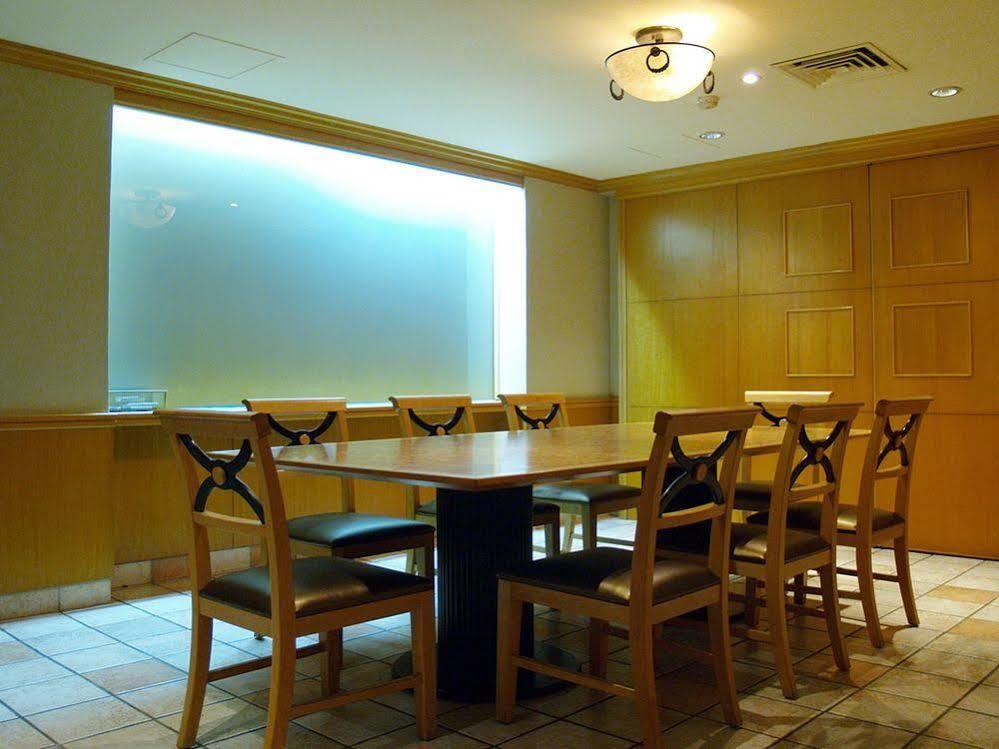 Dong Wu Hotel Тайбэй Экстерьер фото